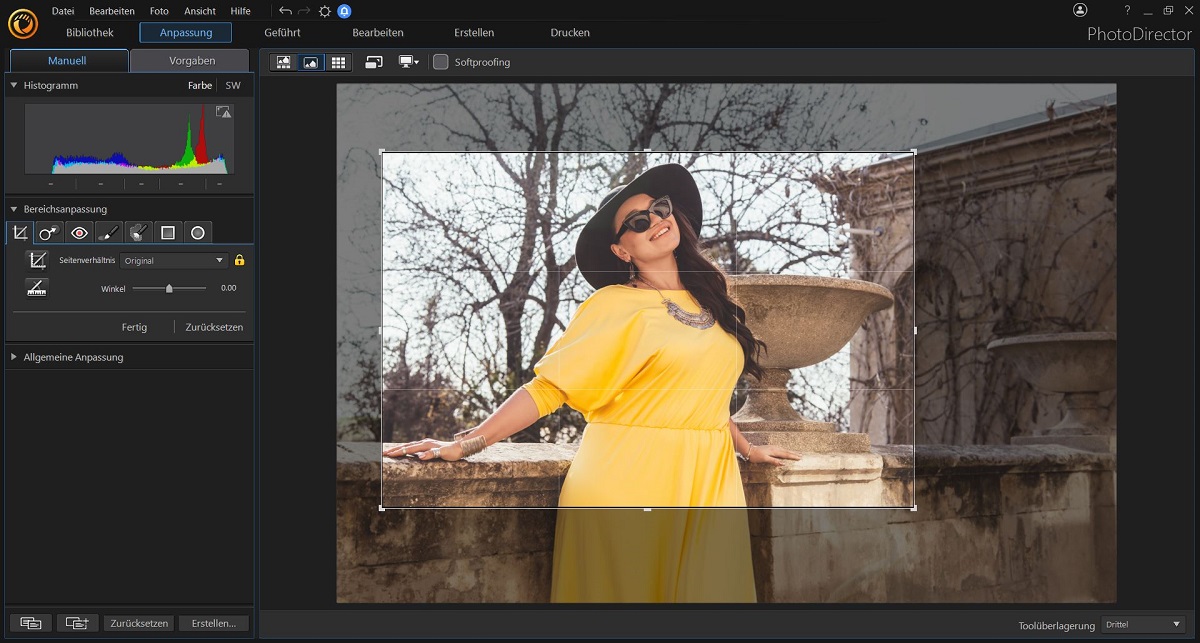 PhotoDirecor - Bild zuschneiden