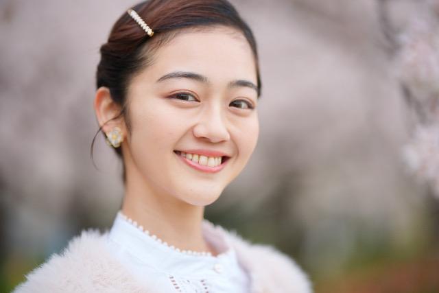 PhotoDirector AI スケッチ