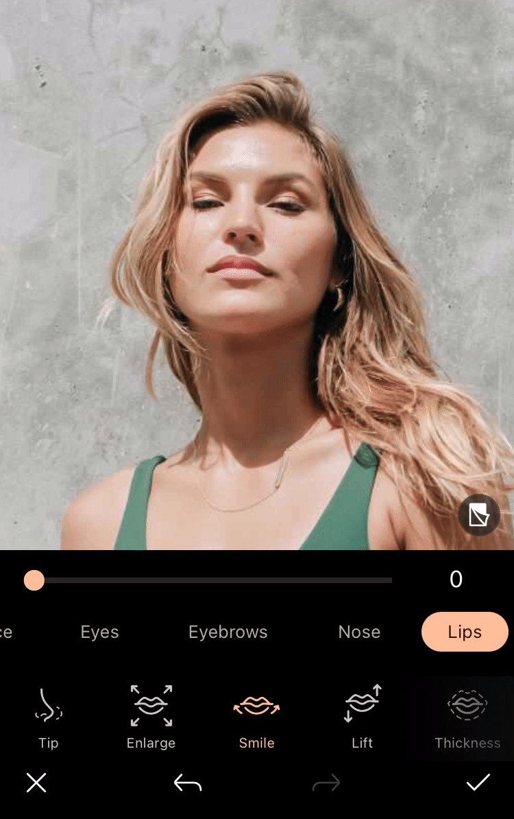 How to Add a Smile on a Photo with PhotoDirector PhotoDirector Face Swap