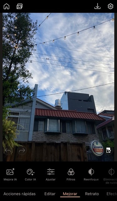Editar fotos en iPhone con PhotoDirector