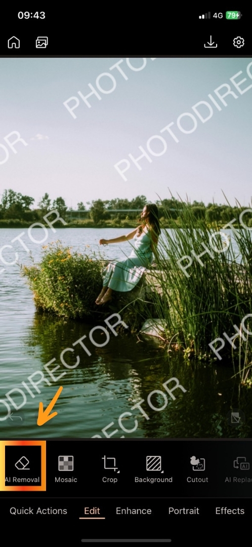 Remove watermarks from images online with MyEdit